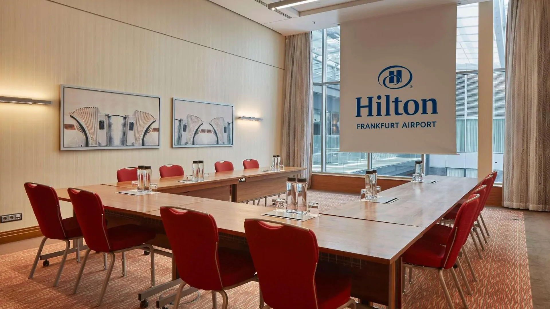 Hotel Hilton Frankfurt Airport Francoforte sul Meno 4*,
