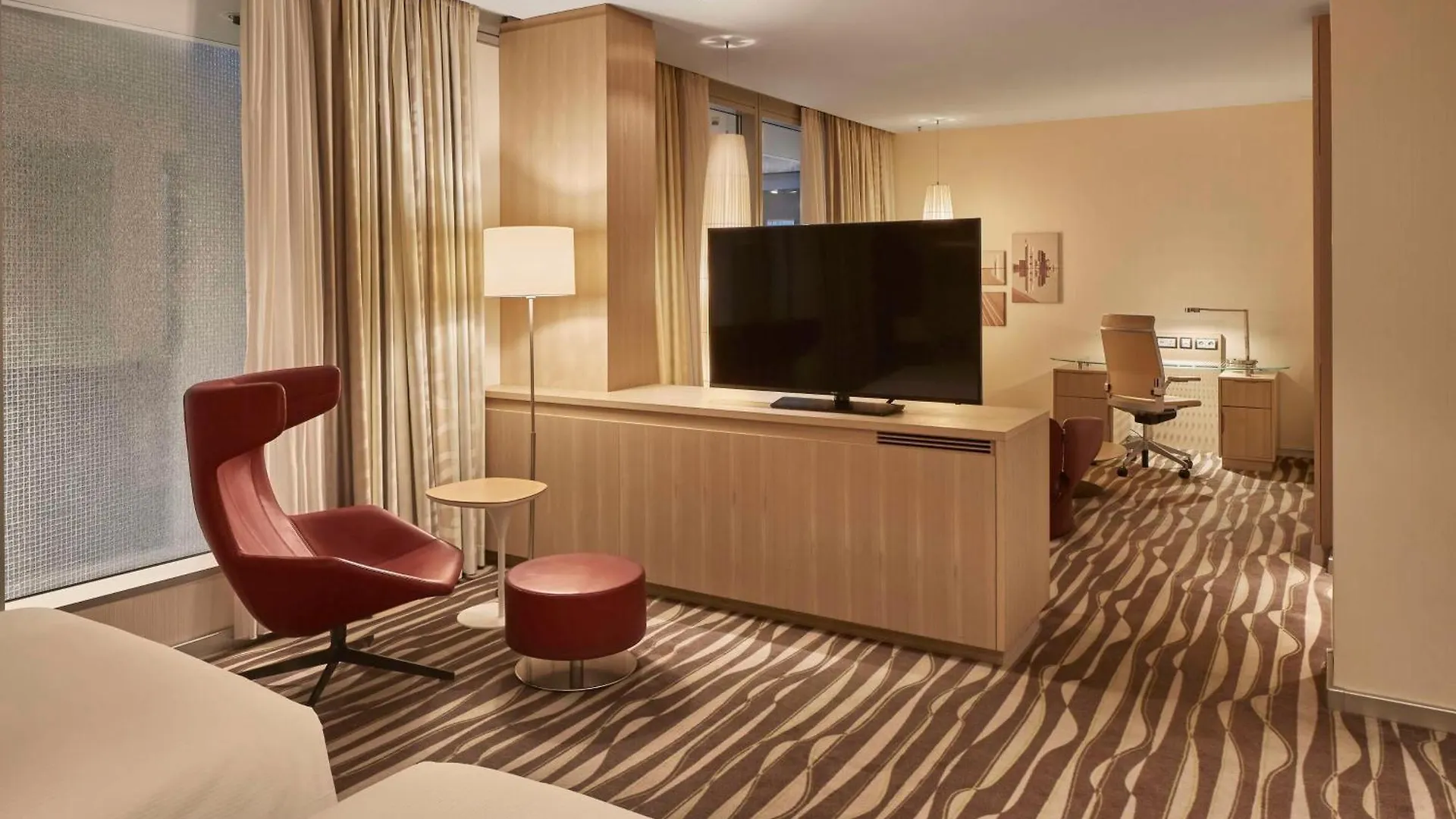 Отель Hilton Frankfurt Airport Франкфурт-на-Майне